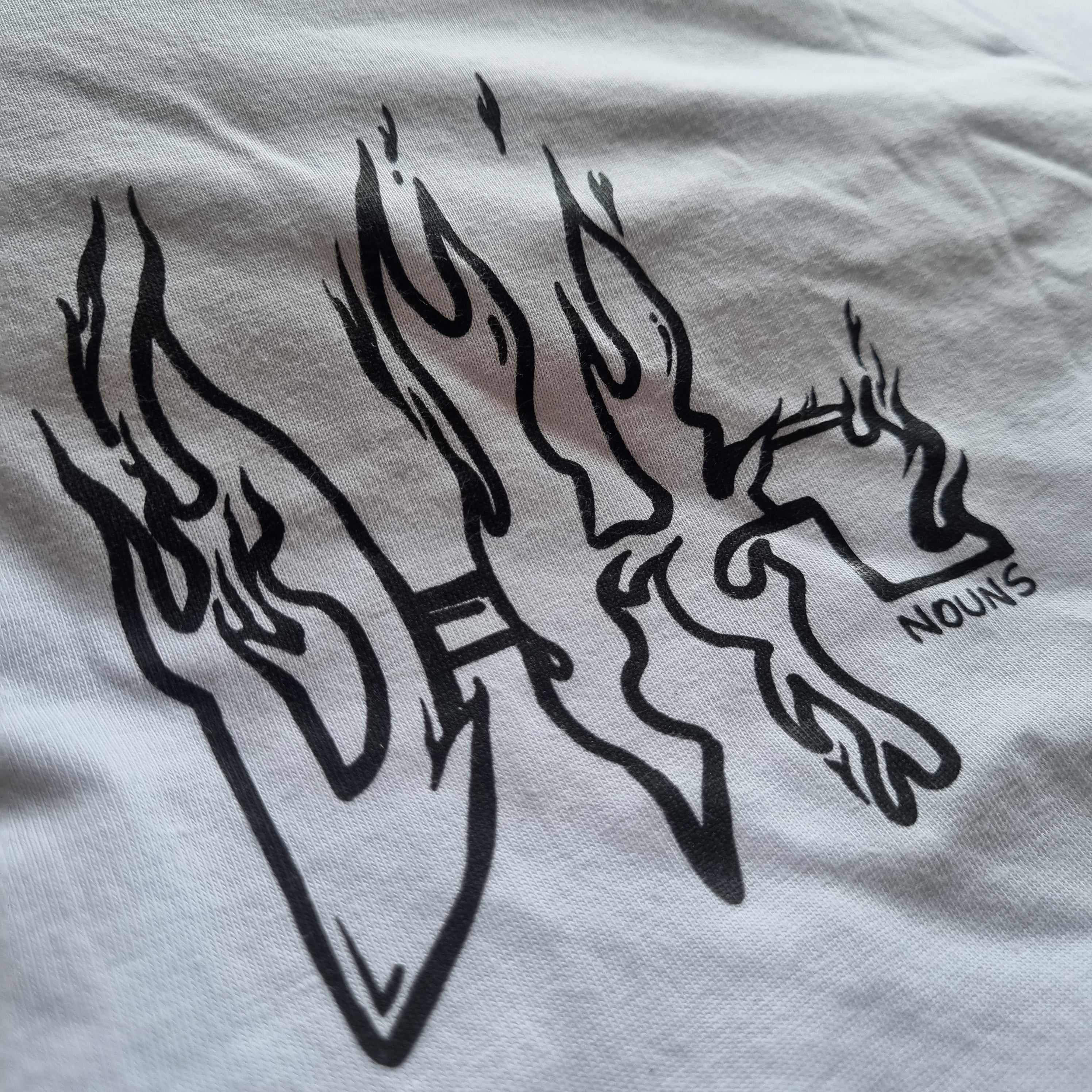 DHNOUNS t-shirt